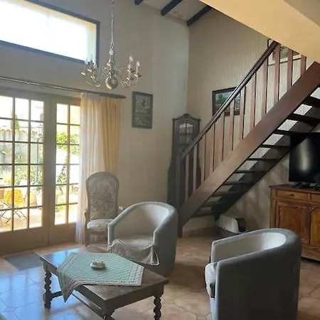 Villa Maison Familiale Idealement Situee Avec Le Confort